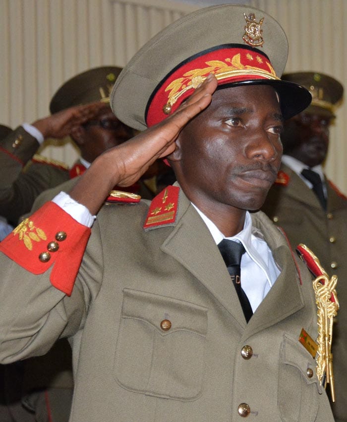 Form Rongent Burundi: La clique militaire fait tout pour remobiliser sa troupe au ...